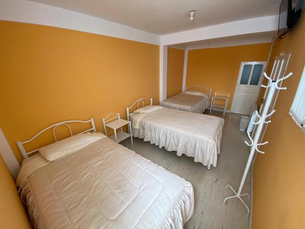 אורורו Hostal Casablanca מראה חיצוני תמונה